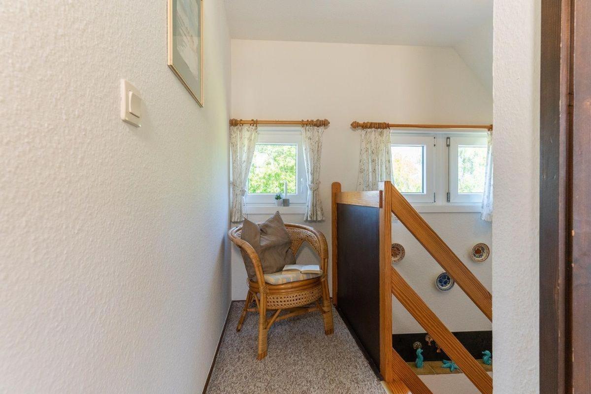 Am-Hohen-Ufer-Reetdach-Haus-Ocean-Breeze-136 Villa โกรสเซนโบรเดอ ภายนอก รูปภาพ